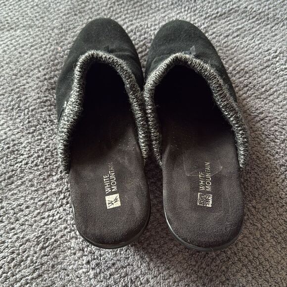 WhiteโMountain Black Suede Water Resistant Sweater Collar Clogs Size 10โ - Picture 4 of 9